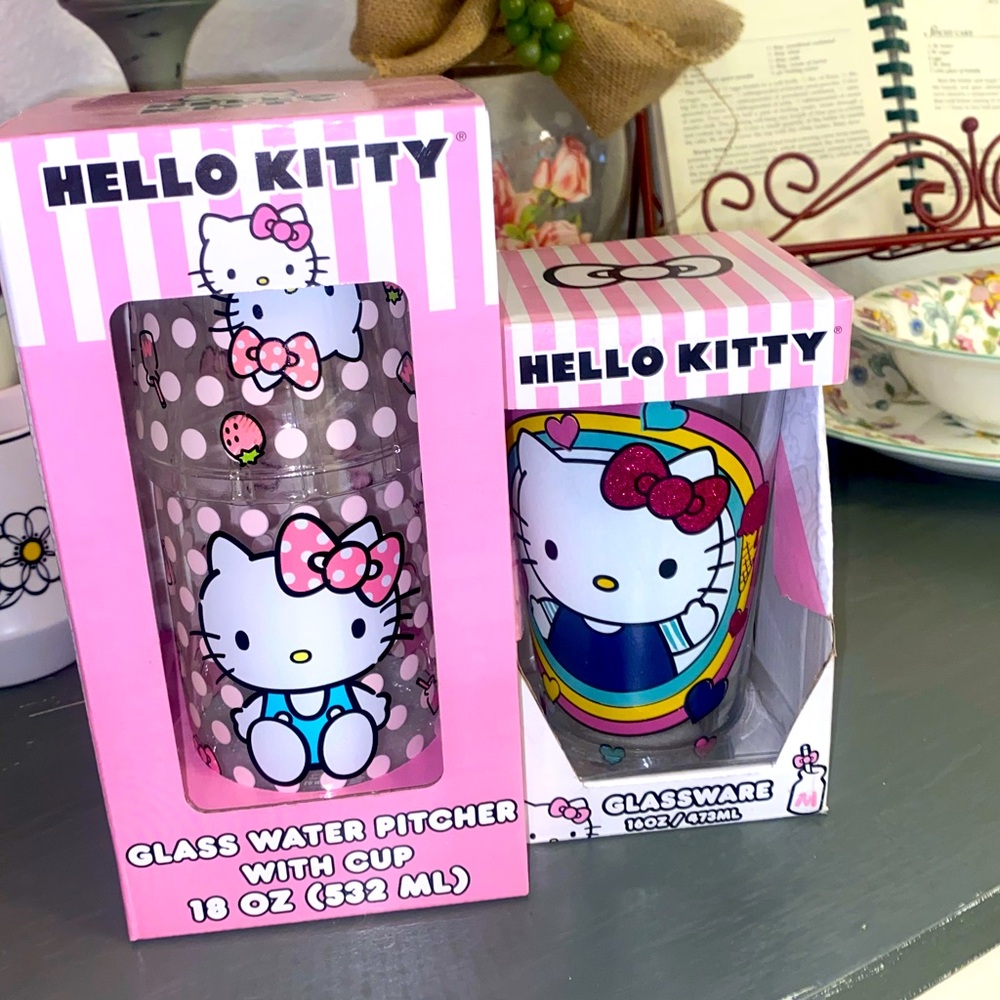 Hello Kitty Glassware Bundle 💖✨
